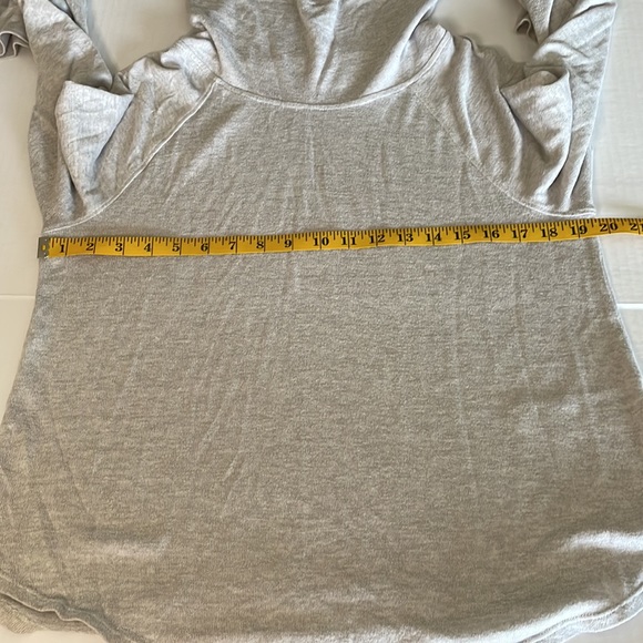 Hollister lightweight, cowlneck with strings, long sleeve shirt  ladies size M - Picture 9 of 12